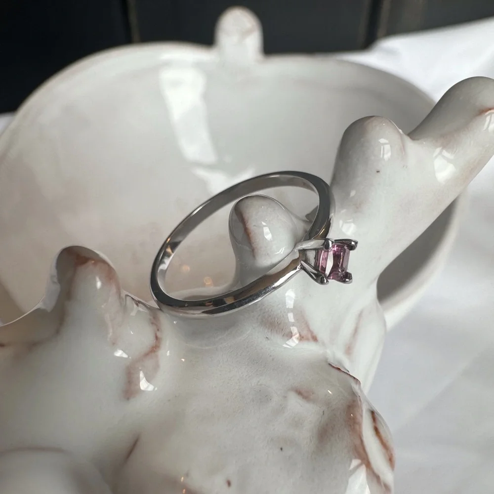 10KWG Princess With A Twist Pink Tourmaline Ring